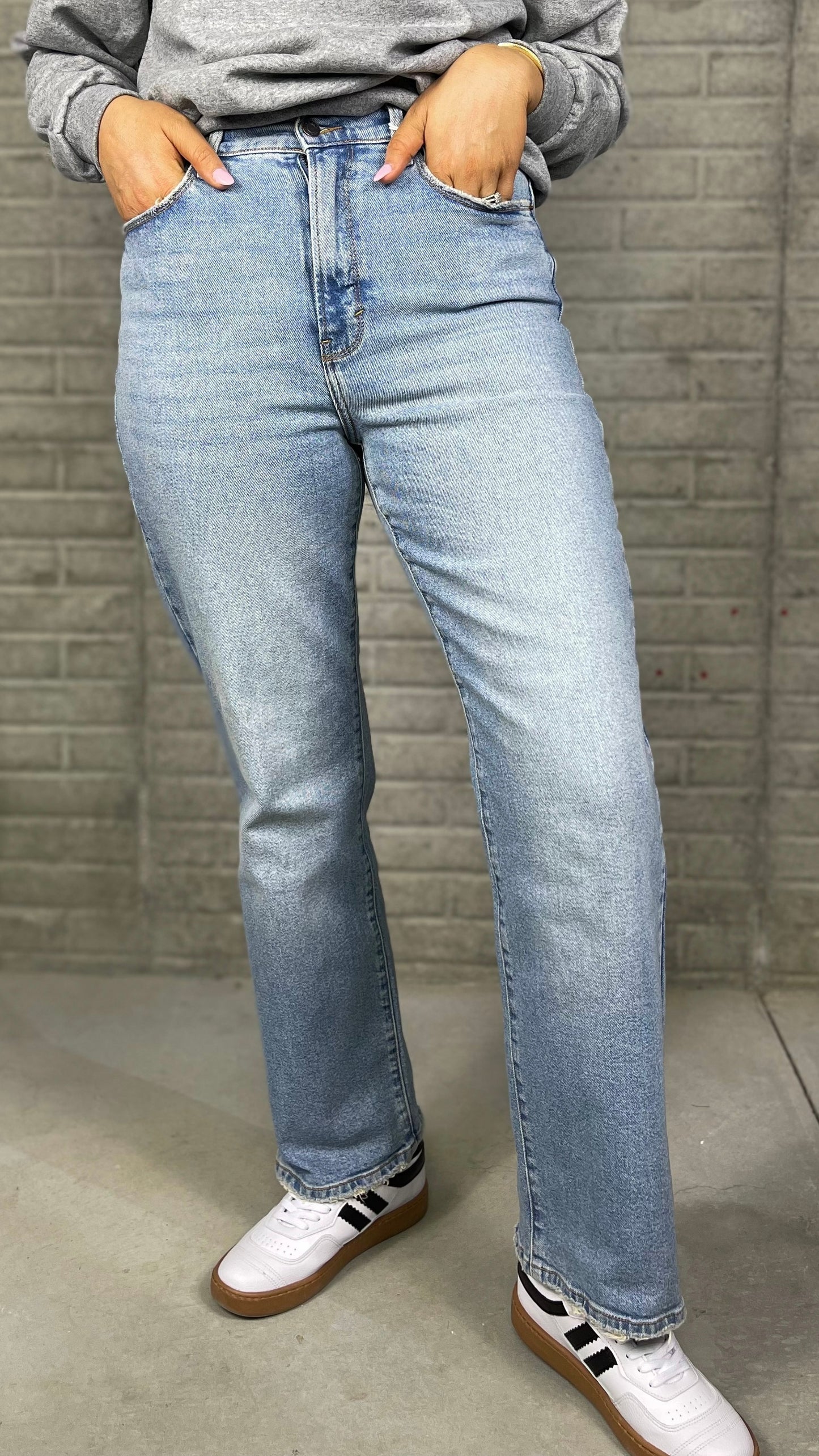 Kasey Light Wash Dad Jeans